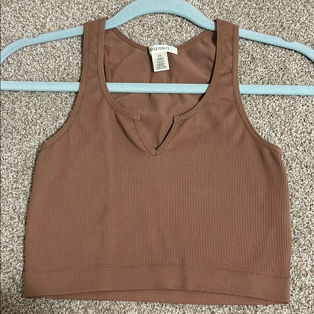 Brown ribbed cropped tank top